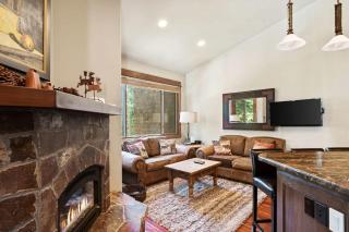 Northstar Ski in Ski out 2BR Condo - Truckee - 1