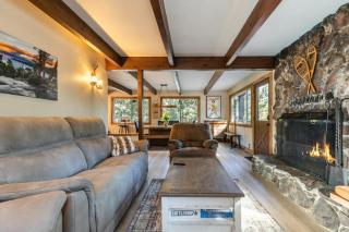 Brand New 3BDR Cabin 4 Min to Ski Resort and Beach - Tahoma - 3