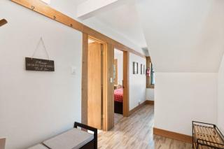 Bright 2BDR Next to NorthStar - 5min Walk! - 5
