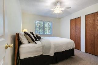 Rustic 3BD Greenwood Hideaway - Kings Beach - 1