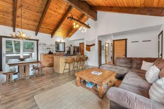 Stylish 3BR Near Trails w Hot Tub - 9