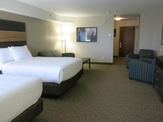 Days Inn & Suites by Wyndham Lindsay - Lindsay - 8