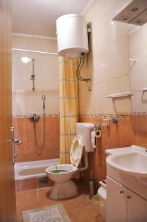 Modern Eingerichtete Ferienwohnung Orange - 2