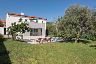 Ferienhaus mit Privatpool für 8 Personen ca 200 qm in Medulin, Istrien Südküste von Istrien - Medulin - 1