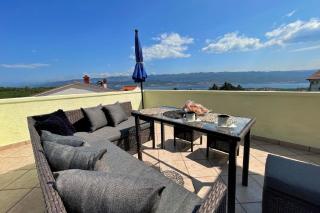 Top Apartment - Panoramameerblick, Terrasse - Šilo - 0