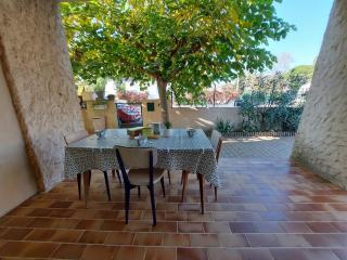 Appartement Confortable 4 pers, Terrasse, 500m Plage, Sans TV, Cuisine Équipée - FR-1-326-733 - Marseillan - 0