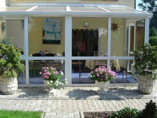 Modernes Ferienhaus mit Garten - Běloves - 8