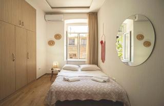 Cozy Studio Apartment In the Center - By Wehost - Tbilisi - 0