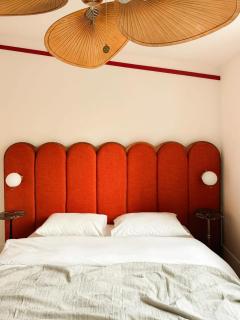 Chic Studio near Fabrika-By Wehost - Tbilisi - 1