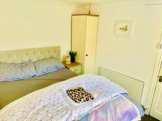 4 Market Street - Bantry - 2