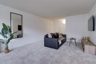 Apartment Near to Metro Station at Crystal city - Arlington - 2