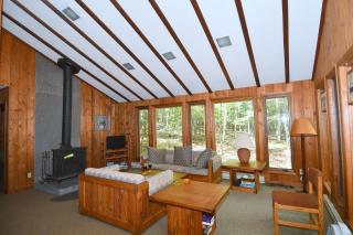 Haven Home - Deck, Grill, Hiking, Pool Access, Games, Community Playground and Tennis Courts - 4