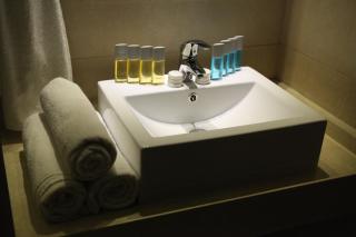 Jounieh Suites Boutique Hotel - 9