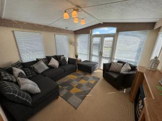 Millfields Holiday Park - The Balmoral - Coastal Caravan Breaks - Ingoldmells - 8