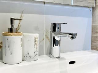 Bright, newly renovated apartment - 4