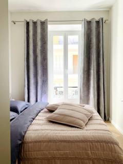 Luxuriously furnished bright newly renovated oasis - Nice - 7