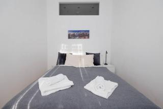 Modern Apartment near City Center - 2BR, Netflix - Vienne - 3