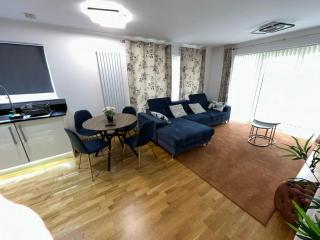 little hideout, Luxury Apartment - 9