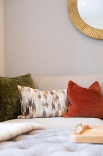 Stylish Modern Town Centre Flat - Carterton - 8