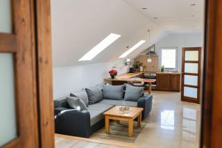 Domy pod 12-stką - 6