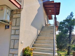 Apartment Jakominic - Balkon, Gartenblick - Šilo - 4