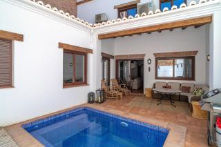 Ferienhaus mit Privatpool für 8 Personen ca 200 qm in Nerja, Andalusien Costa del Sol - Nerja - 0
