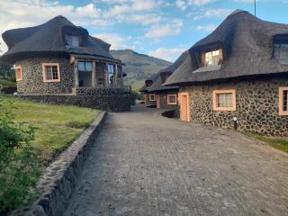 Liphofung Cave, Chalets - Butha-Buthe - 0
