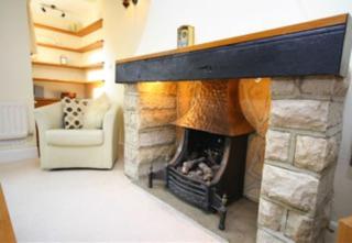 Coastal cottage on a bridle path in Lilliput- Sandbanks - 5