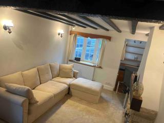 Coastal cottage on a bridle path in Lilliput- Sandbanks - 4