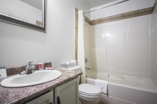 Econo Lodge - Vernon - 7