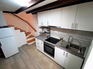 Neu eingerichtete komfortable Wohnung in Meeresnähe - Betina - 1