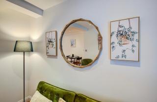 Elegant 1 Bedroom Flat - Brentwood - 3