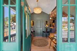 La Rêverie - Historical Chic, Downtown Boutique - St. Augustine - 5