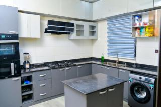 4 Bedroom Terraced Duplex for Airbnb Short Stay in Ikeja - Ikeja - 8