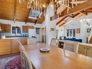 Stylistic Home and Easy Walk to the Beach - 1