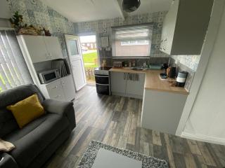 Secret Chalet Deluxe - Withernsea - 7