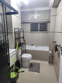 A two-bedroom holiday apartment, at the heart of South Beach Durban - Durban - 7