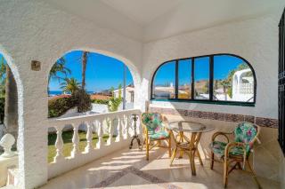Ferienhaus mit Privatpool für 6 Personen ca 120 qm in Nerja, Andalusien Costa del Sol - Nerja - 1