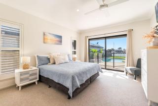 Nirvana Waters - Waterfront with Pool - Yamba - 2