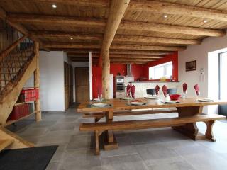 Grand gîte cosy avec terrasse, jardin et jeux à Boisset, proche villages médiévaux et loisirs nature - FR-1-582-246 - 2