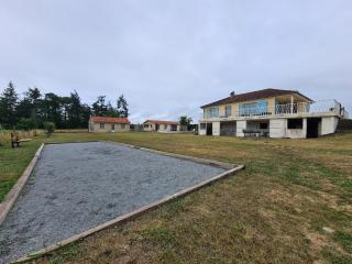 Escapade Nature : Maison et Lofts Privés avec Piscine, Étang de Pêche et Grandes Terrasses - 3