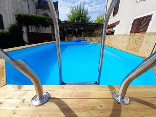 Grande maison familiale avec piscine privée et garage, centre de Saint-Gaultier - FR-1-591-369 - Saint-Gaultier - 0