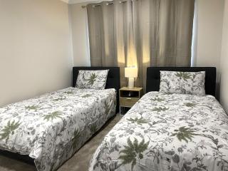 Murphys Guest Home - Big Savings with Daytime Noise, 3-Night Minimum - Auckland - 2