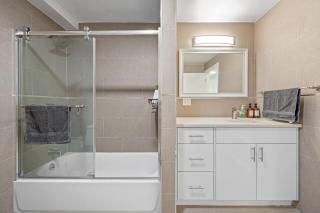 Upper East Side Luxury 3BR 2B 1700 square feet - New York - 5