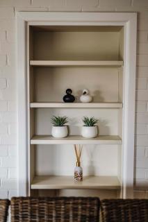 Hideaway on Edward - Walk to Town - Orange - 3