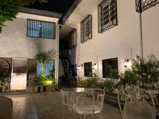 Courtyard Hotel - Manila - 0
