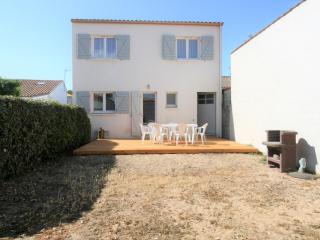 Maison rustique au centre-ville, proche plage, avec jardin et 3 chambres ! - FR-1-22-223 - 5