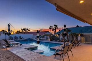 Pool Spa Pool Table Lake View Sleeps 24 - Lake Havasu City - 2