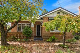 Hideaway on Edward - Walk to Town - Orange - 7