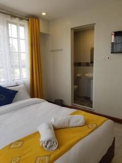 7 Days Holiday Inn - 4